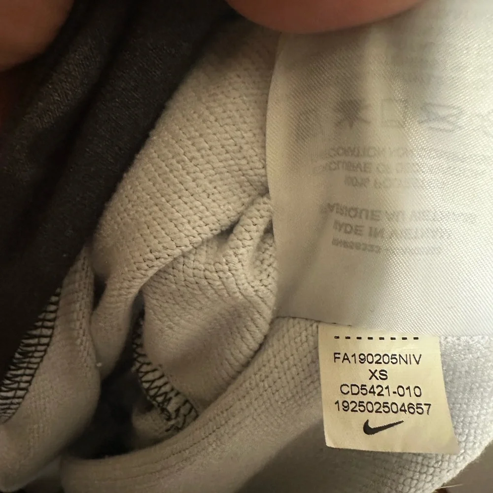 Nike Gray camouflage Crop Sweatshirt